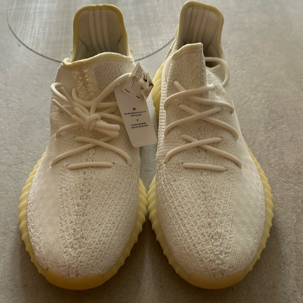 Brand new YEEZY BOOST 350 v2 white size 14